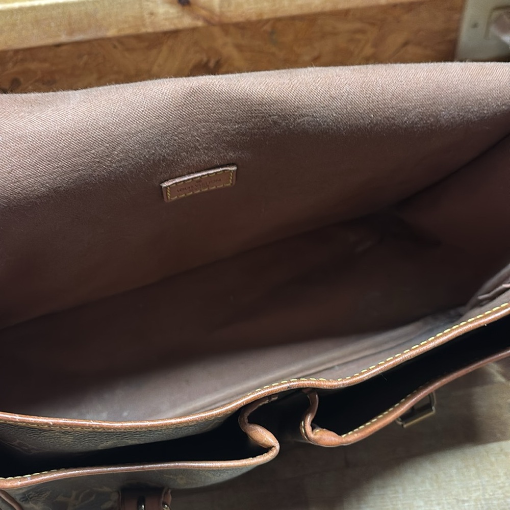 Louis Vuitton Monogram Canvas Messenger Bag in Brown and Tan - Picture 7 of 13